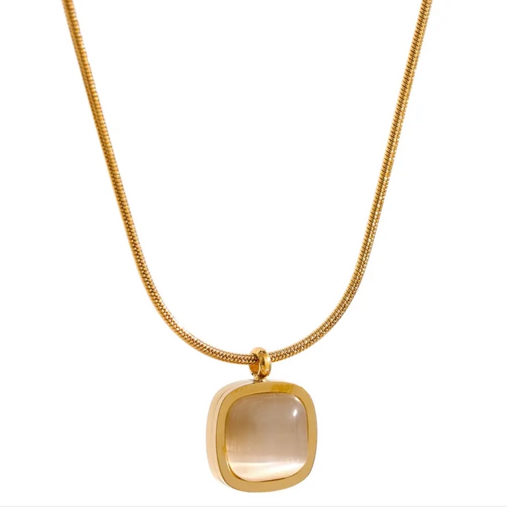 ◾️18k Gold Plated Luxury White Square Opal Pendant Necklace